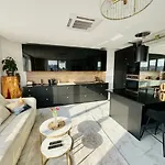 Violet Apartment *