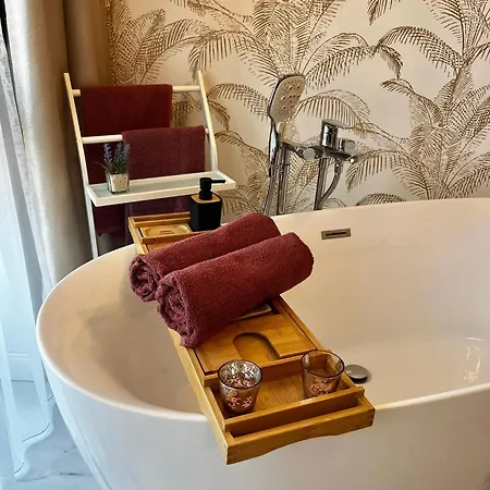 Violet Апартаменты *